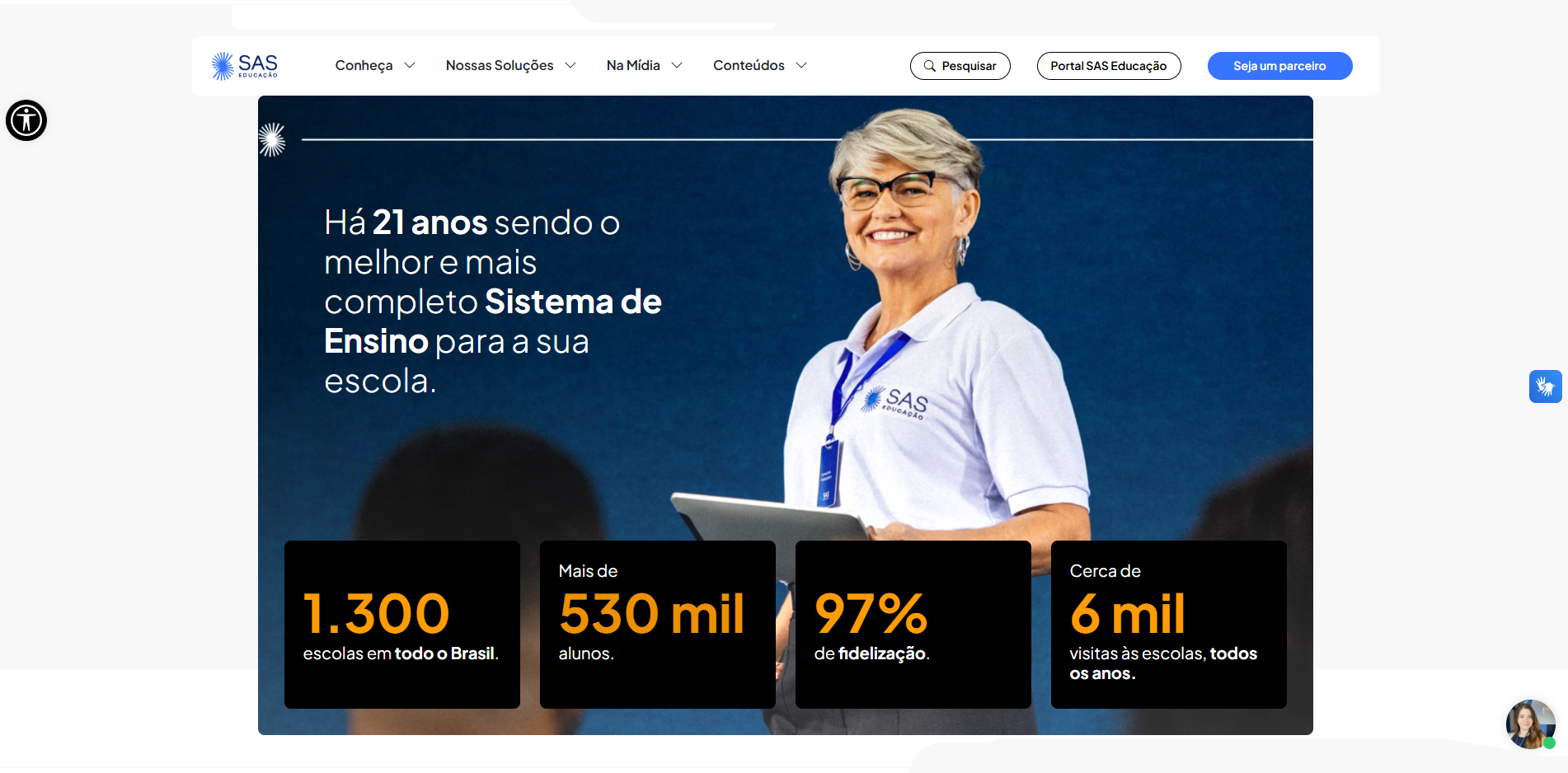 Alunos estudando com o SAS